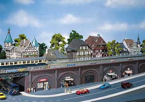 Faller Arcades with Shops Kit II FA272577