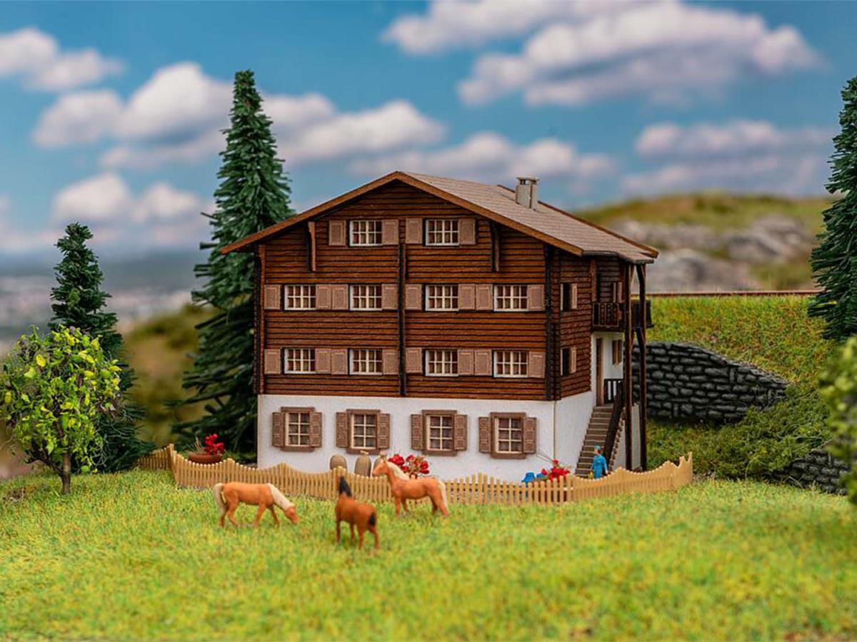 Faller Langwies Alpine Lodge Kit II FA282772