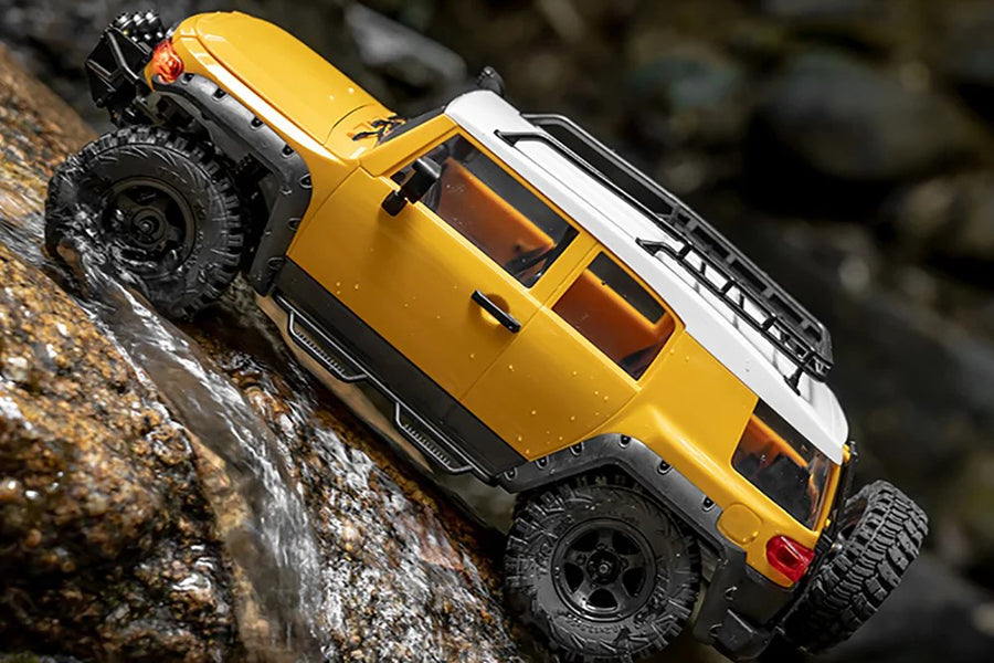FMS Toyota FJ Cruiser 1/18th Scaler RTR FMS11806 4