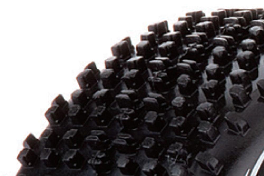 Fastrax 1/8 Cuboid Mounted On Dished White (Pr) FAST1020WD