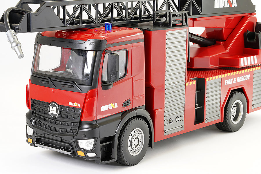 Huina 1/14 Fire Truck With Ladder And Hose Cy1561