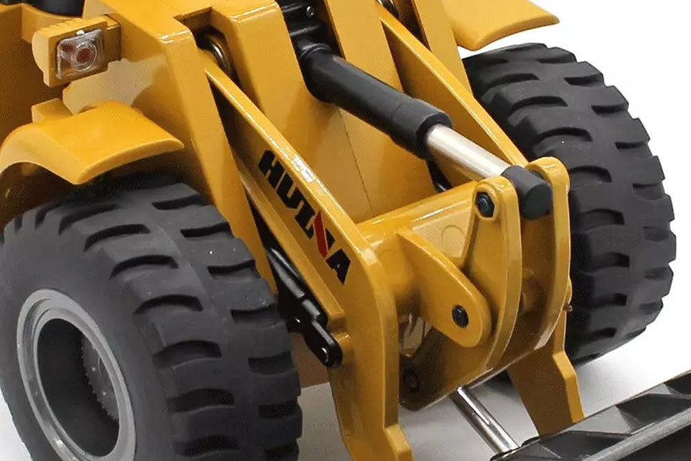 HUINA 1/14 ALLOY 10CH 2.4G WHEELED LOADER (VERSION 2)