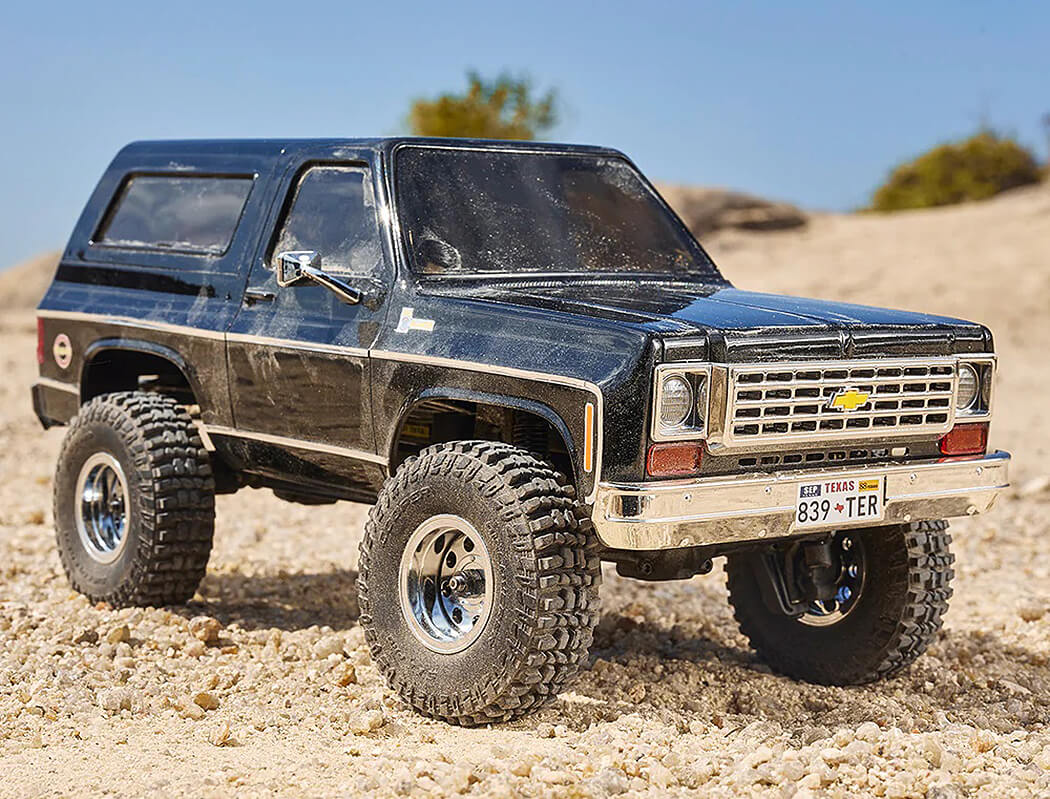 FMS 1/24Th Chevrolet K5 Blazer 4Wd RTR - Black FMS12403RTRBK