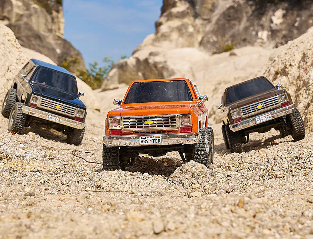 FMS 1/24Th Chevrolet K5 Blazer 4Wd RTR - Orange FMS12403RTROR