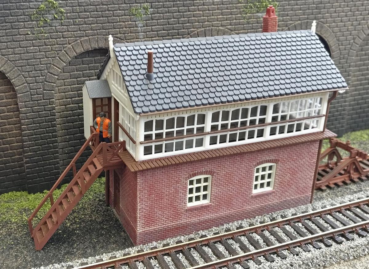GM Structures Teignmouth Signal Box Kit GM481