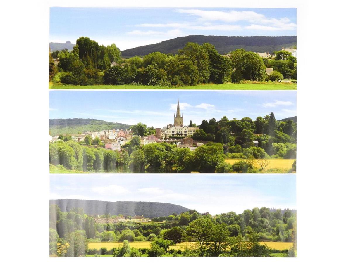 Gaugemaster Scenics Pretty British Town Large Photo Backscene (2744x304mm) GM708