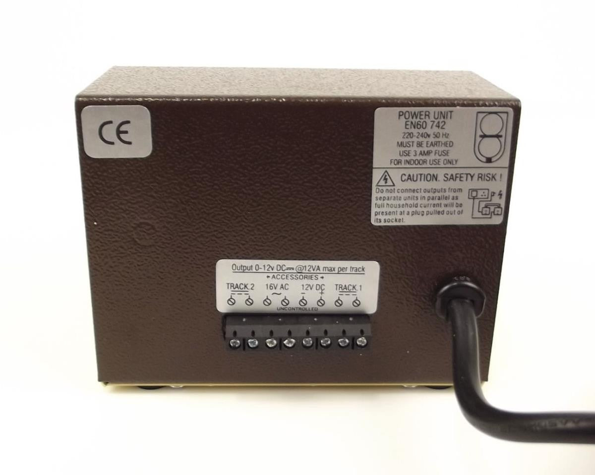 Gaugemaster GMC-D twin track controller for model railway HO scale