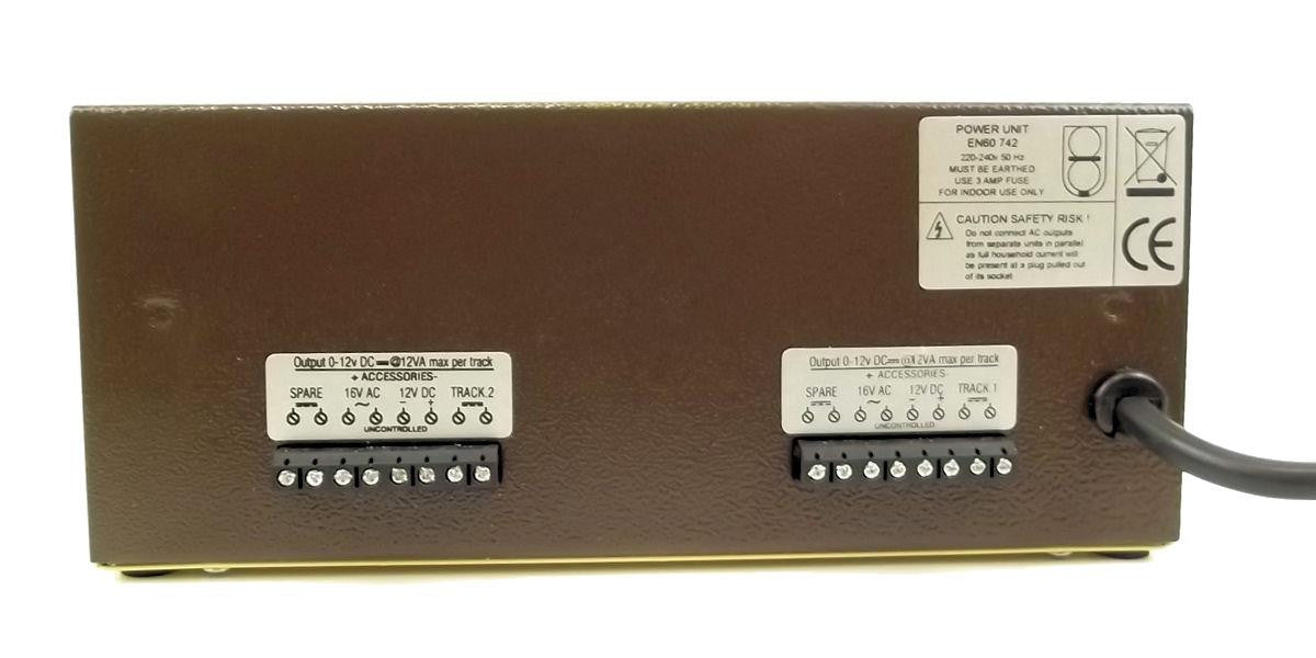 Gaugemaster Controls Twin Track Cased Controller with Simulation GMC-DS
