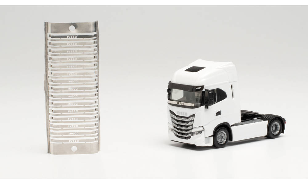Herpa Stone Chip Windscreen Protectors (15) Iveco S-Way HA055345