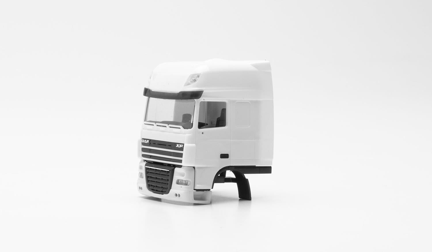 Herpa DAF 105 SSC Cab w/Wind Deflectors & Roof Spoilers (2) HA082662