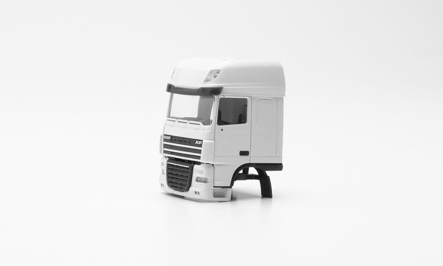 Herpa DAF 105 SSC Cab (2) HA082679