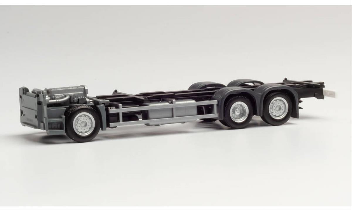 Herpa Parts MB Truck 7.82m Chassis HA085298