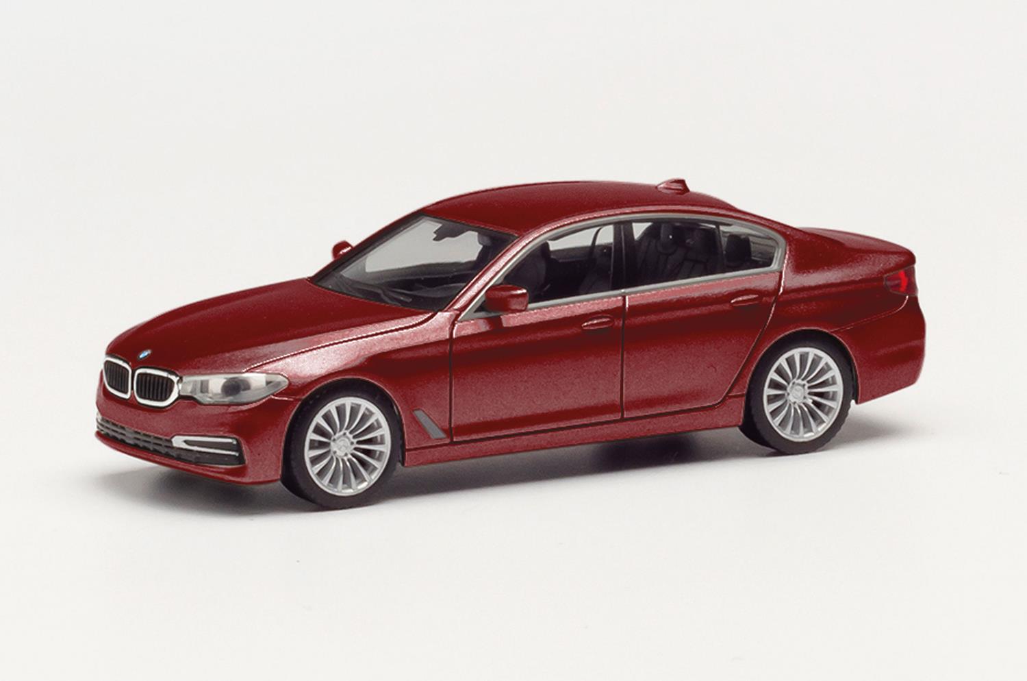 Herpa BMW 5 Series Limousine Aventurin Red Metallic HA430692-005