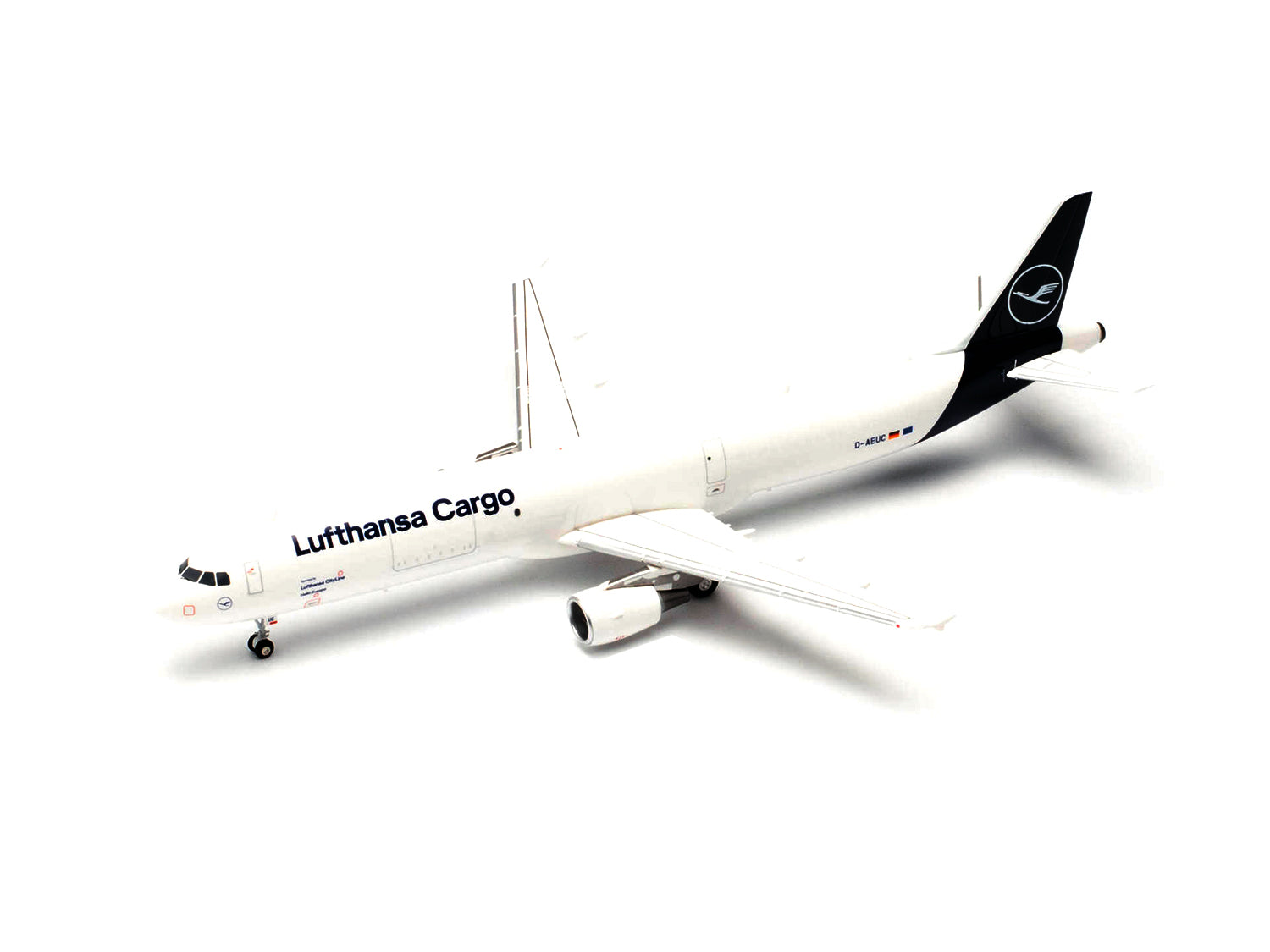 Herpa Wings Airbus A321P2F Lufthansa Cargo D-AEUC (1:200) HA572439