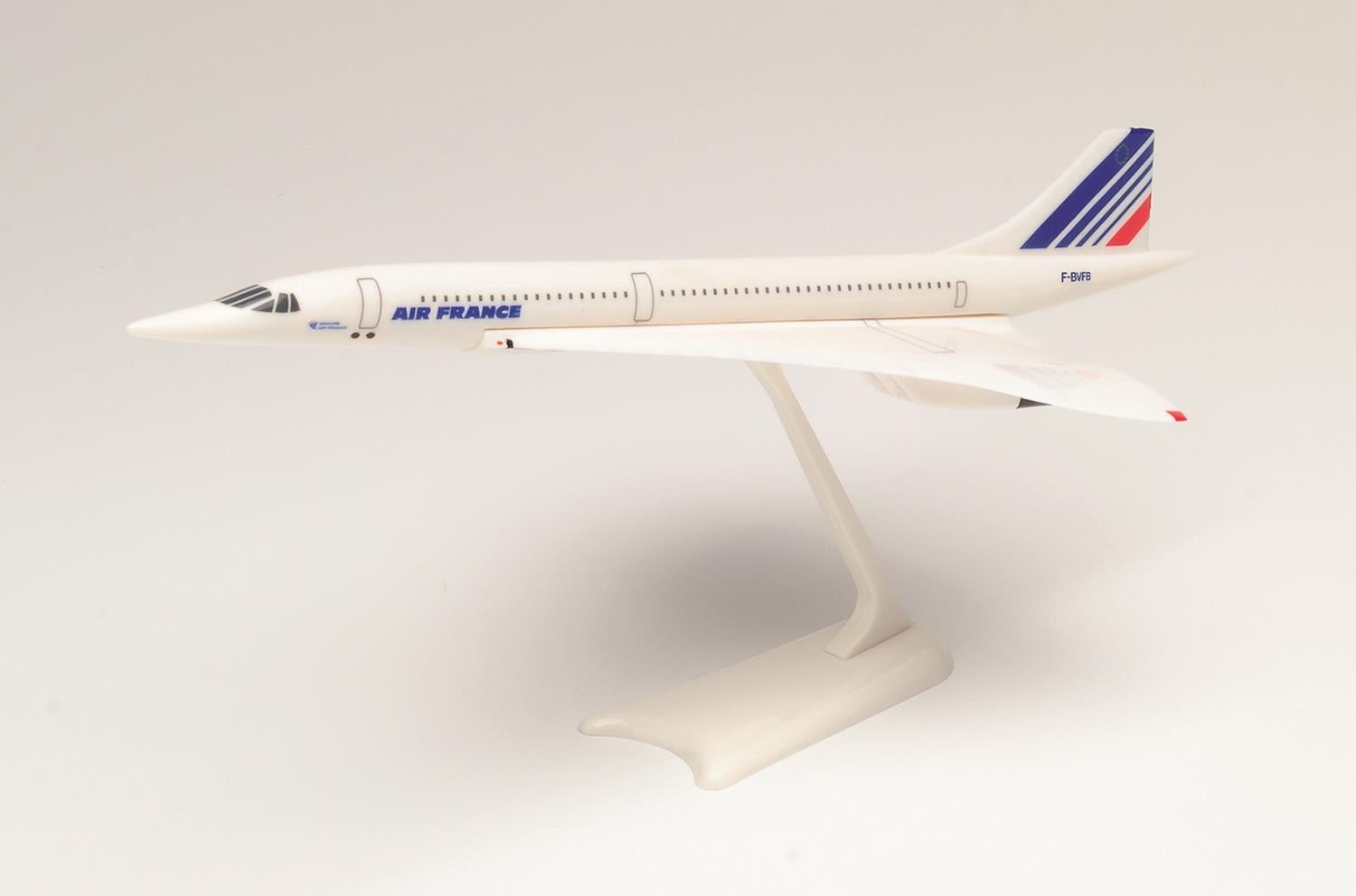 Herpa Wings Snapfit Concorde Air France F-BVFB (1:200) HA605816-001