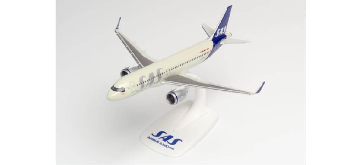 Herpa Wings Snapfit Kit Airbus A320neo SAS SE-ROX (1:200) HA612708