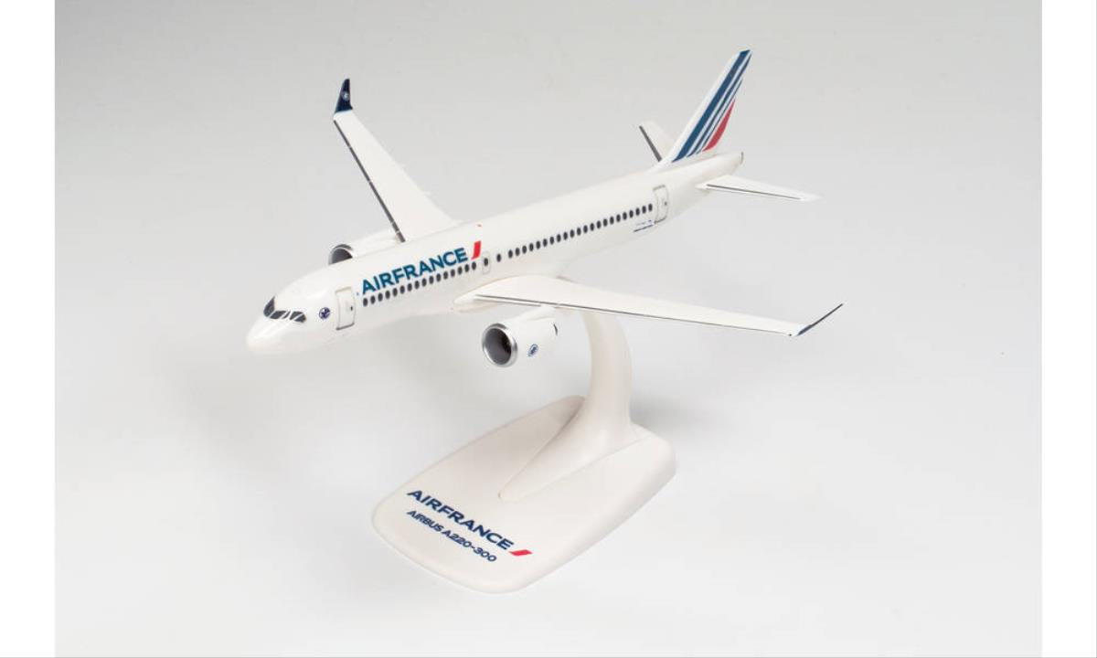Herpa Wings Snapfit Airbus A220-300 Air France F-HZUA (1:200) HA613507