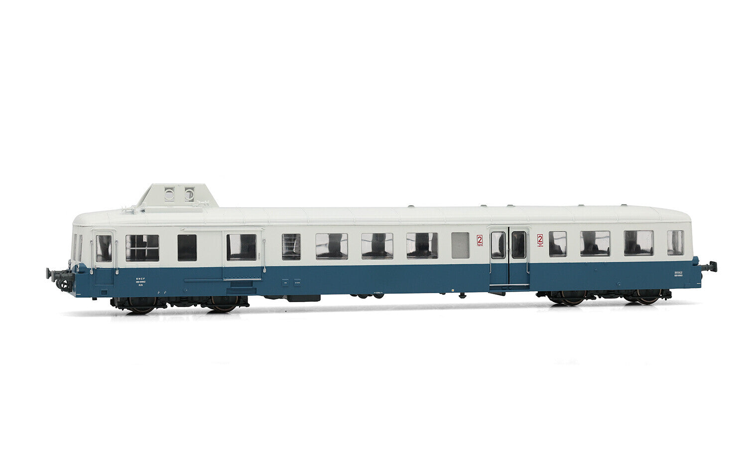 SNCF X 93953 Picasso diesel railcar blue and beige liver