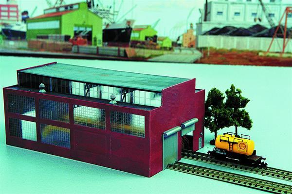 Heljan (Europe) Modern Locomotive Depot Kit HN02000612