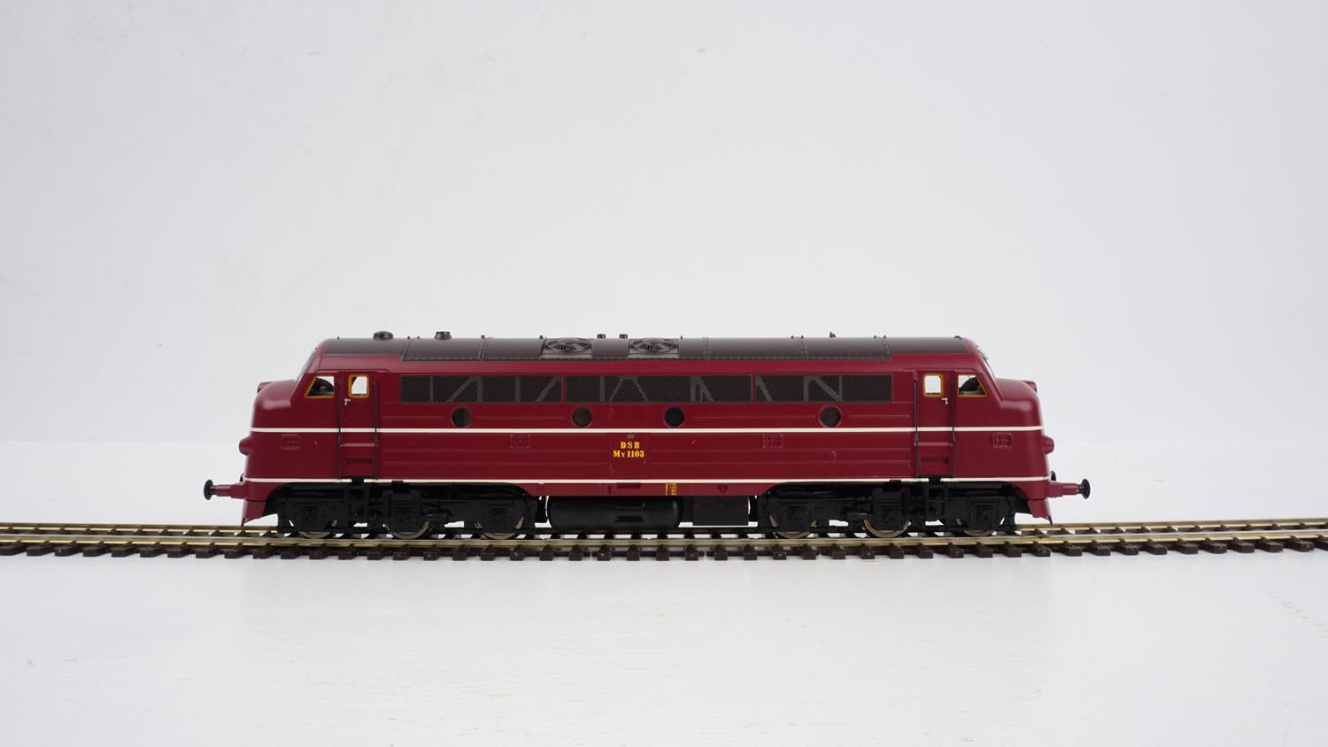Heljan (Europe) DSB Nohab MY 1103 Diesel Locomotive III (~AC-Sound) HN10044554