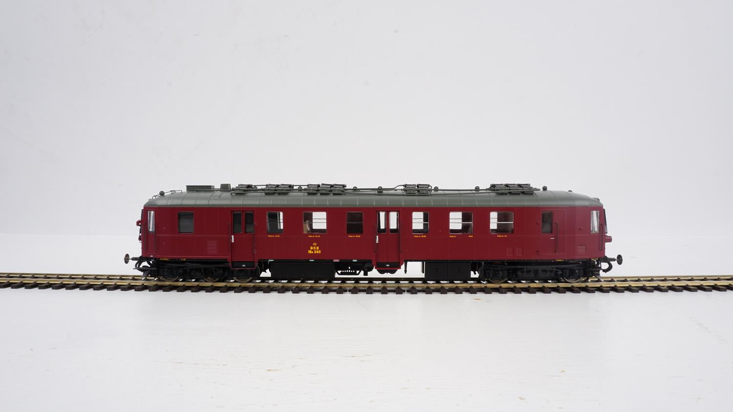 Heljan (Europe) DSB MO 562 Riveted Diesel Railcar III (~AC-Sound) HN10045552
