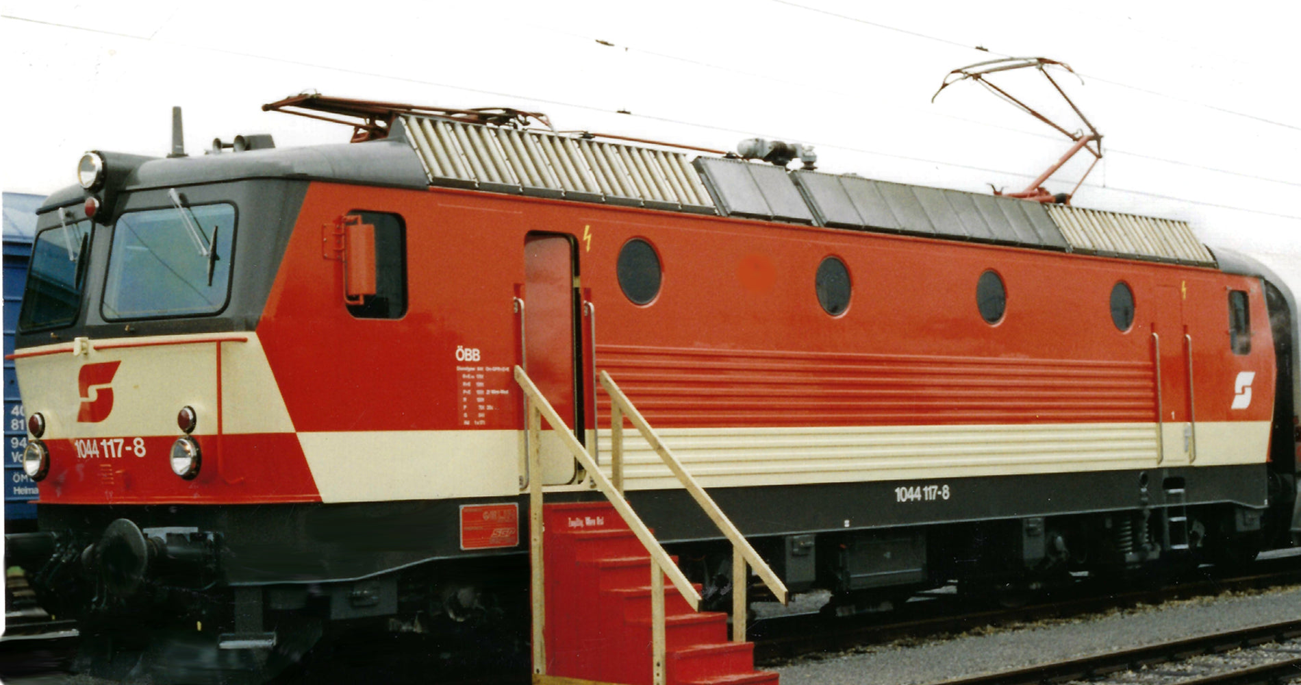 Jagerndorfer OBB Rh1044.117 Electric Locomotive IV (DCC-Sound) JC64542
