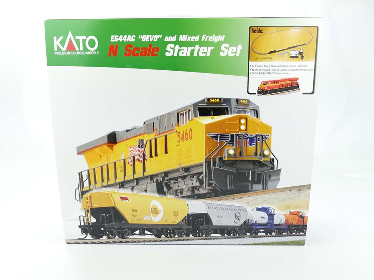 Kato (USA) Florida East Coast GE ES44C4 Diesel Freight Starter Set K106-0026