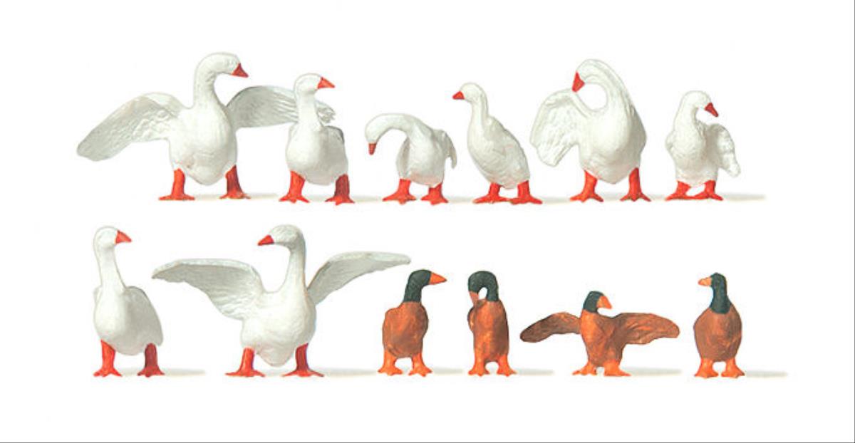 Merten Geese (12) Figure Set MRT0210724