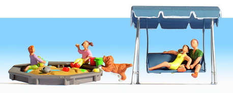Noch Parents (2) Children (2) Dog and Accessories Figure Set N15590