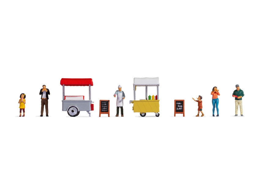 Noch At the Hot Dog & Ice Cream Stalls Themed Figure Set N16229