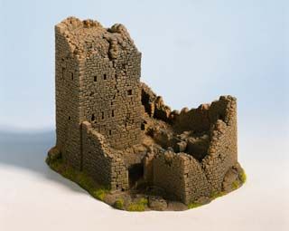 Noch Castle Ruin Hard Foam Building 18x14x12cm N58600