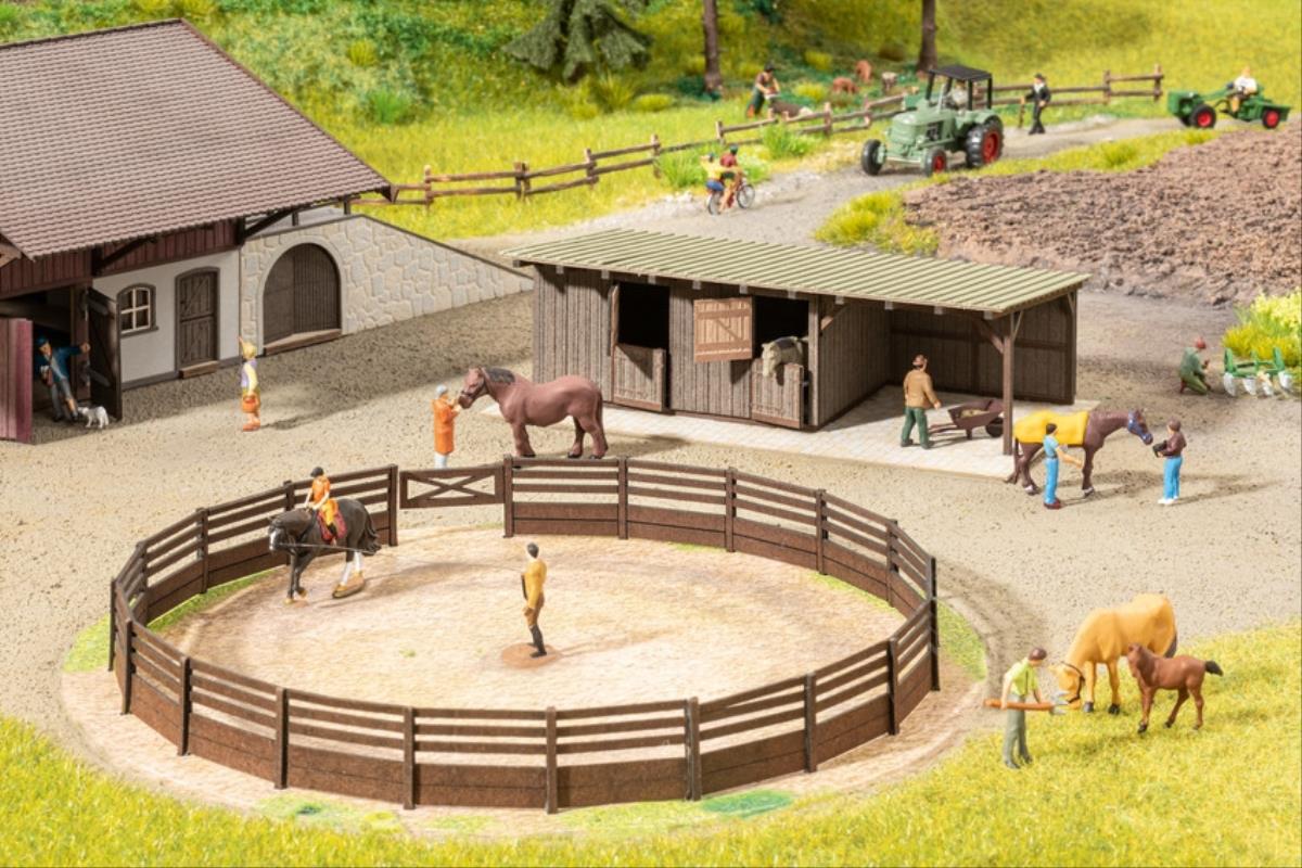 Noch Micromotion Riding Arena Laser Cut Kit N66717