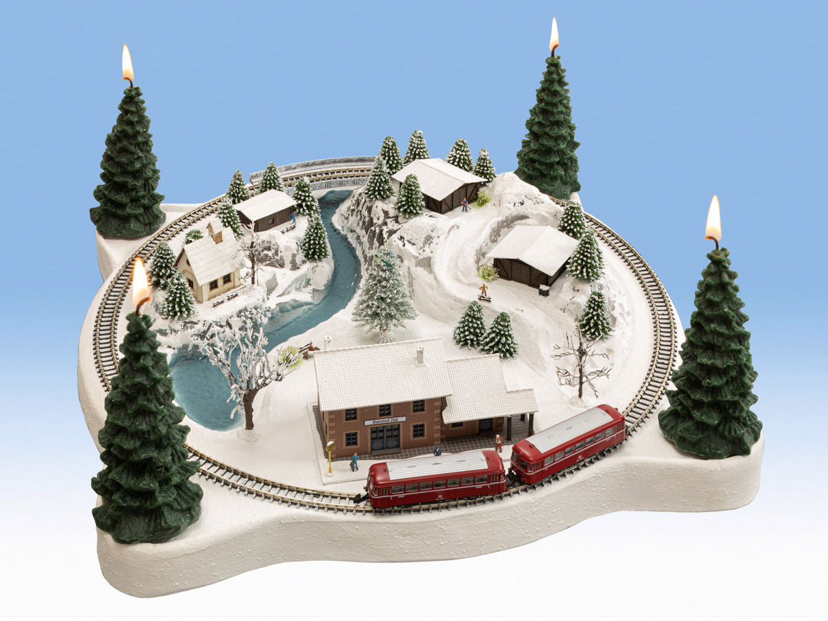 Noch Winter Magic Christmas Layout w/Marklin Track N88063
