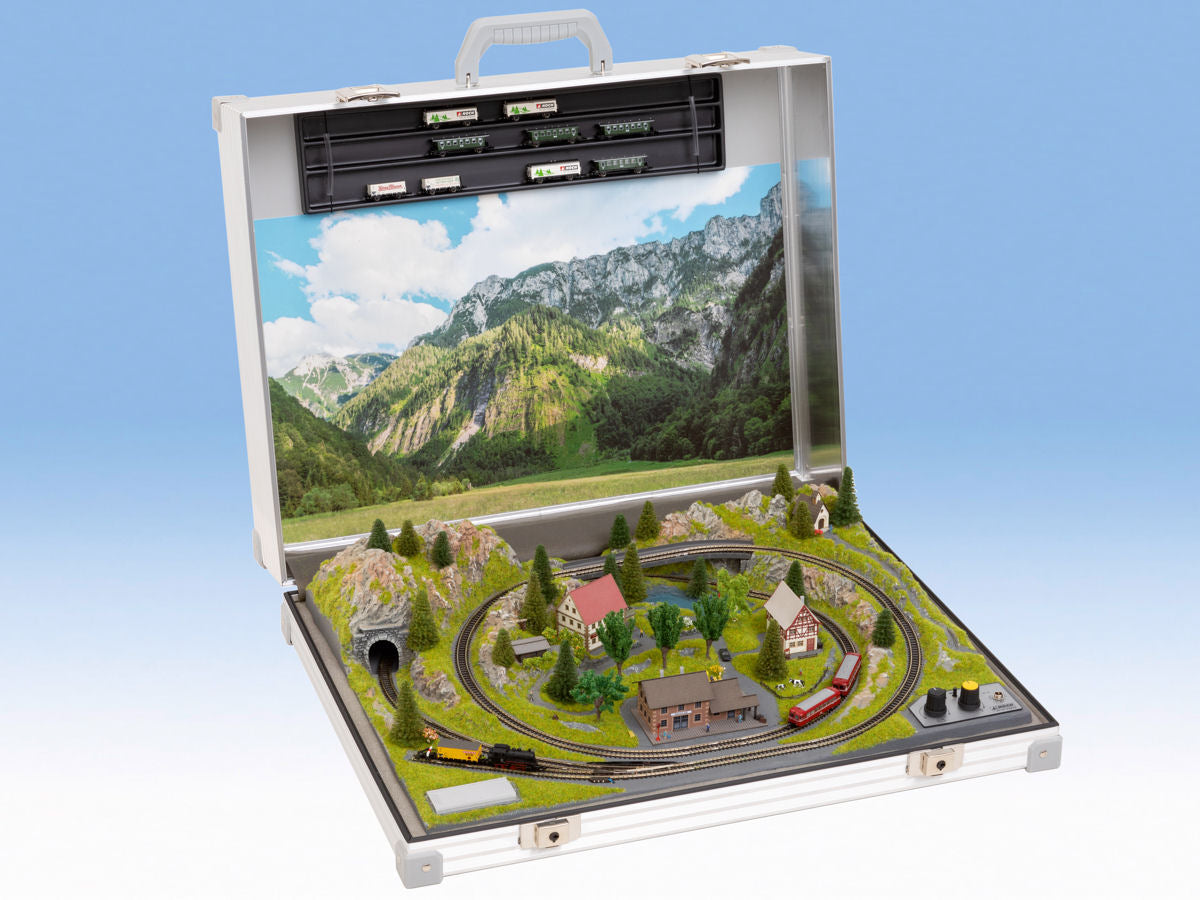 Noch Serfaus Briefcase Layout w/Marklin Track N88313