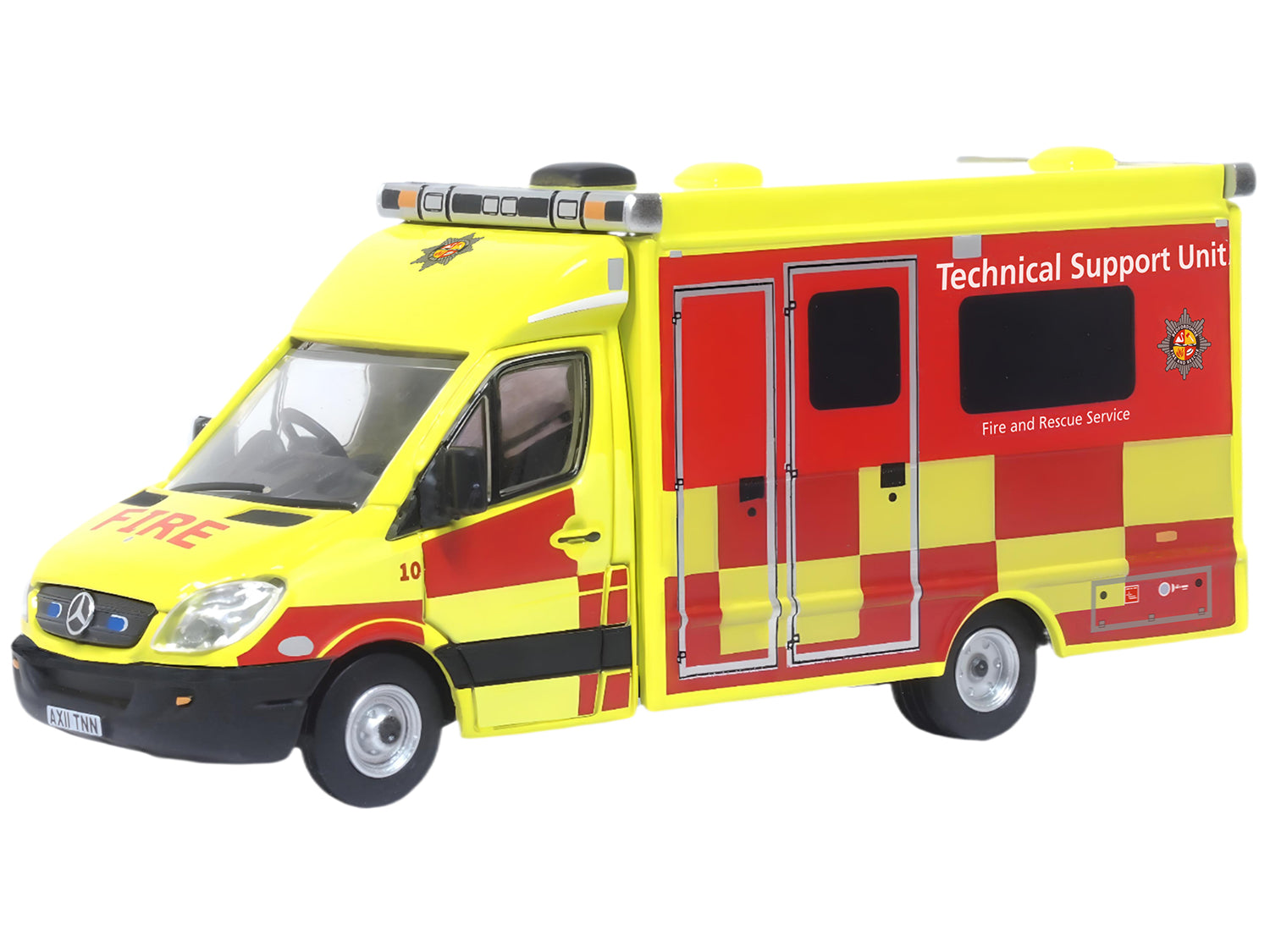 Oxford Diecast Mercedes Ambulance Bedfordshire Fire & Rescue Support Unit OD76MA008