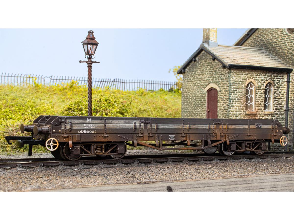 Pilchard Wagon BR Bauxite DB990060 Weathered