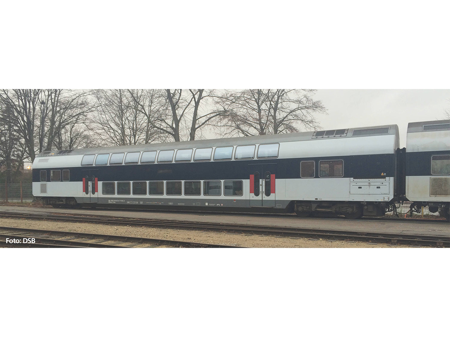 Piko Hobby DSB 2nd Class Bi-Level Coach VI PK58815
