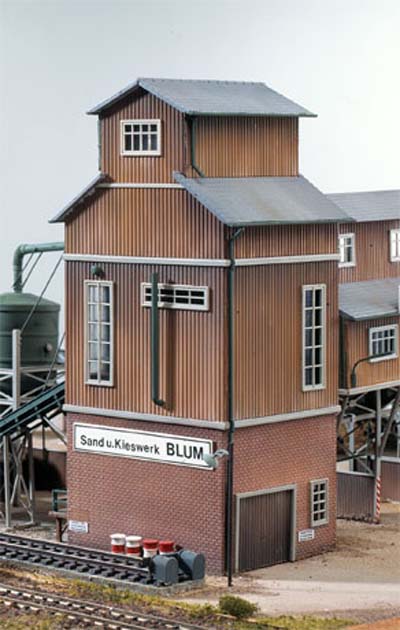 Piko Sand Works Grading Tower Kit PK61124