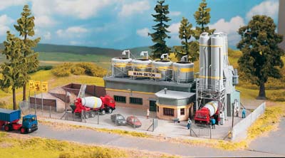 Piko Main-Beton Concrete Works Fence Kit PK61133