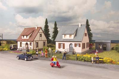 Piko Neuburg Cottages Kit PK61145