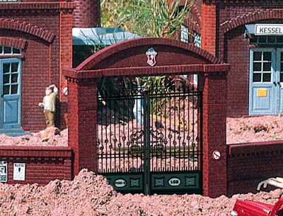 Piko Factory Gates Kit PK62289