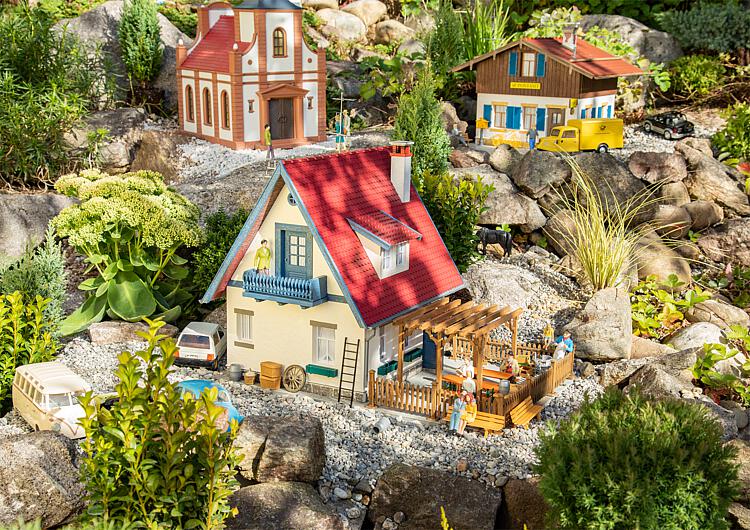 Pola Residential House with Pergola Kit PO331084
