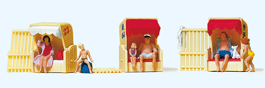 Preiser Beach Chairs (3) w/Occupants (6) Exclusive Figure Set PR10427