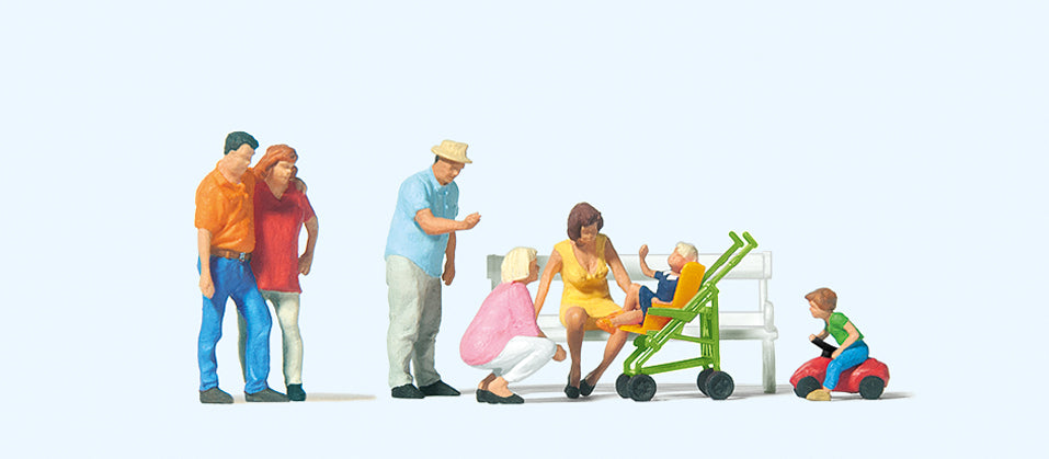 Preiser Family Day Out (7) Exclusive Figure Set PR10695