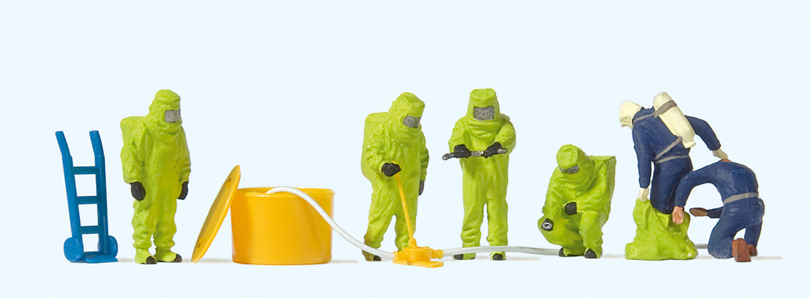 Preiser Fireman in Green Chemical Suits (6) Exclusive Figure Set PR10731