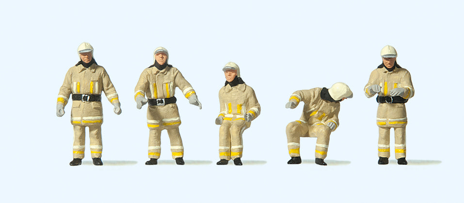 Preiser Firemen Beige Uniform at F/Engine (5) Exclusive Figure Set PR10773