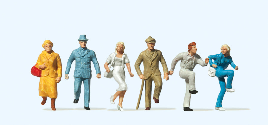 Preiser Climbing the Stairs (6) Standard Figure Set PR14132