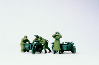 Preiser German Reich 1939-45 Motorcycle Crews Pushing Bikes Kit PR16580