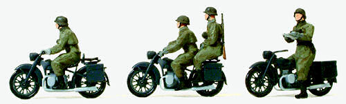 Preiser German Reich 1939-45 BMW R12 Motorcycle Crew (3) Kit PR16598
