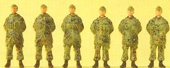 Preiser German Army Standing Soldiers Caps/Coat (6) Figure Set PR16842